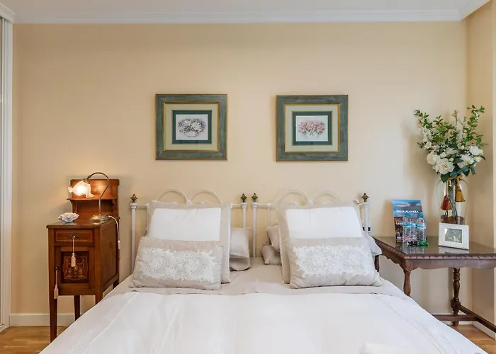 Room Elciego בית אירוח *